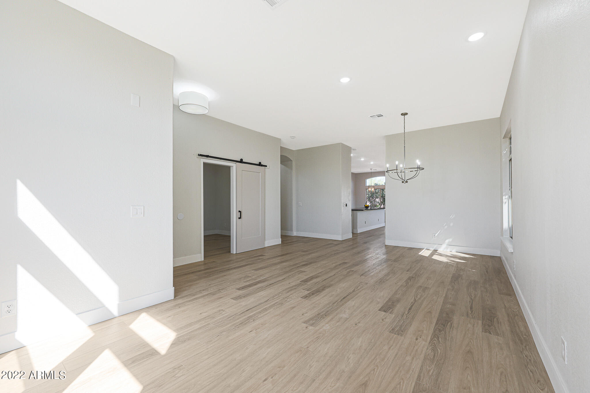 735 South Del Rancho Mesa, AZ 85208 - Photo 5 of 37 Formal Living & Dingin