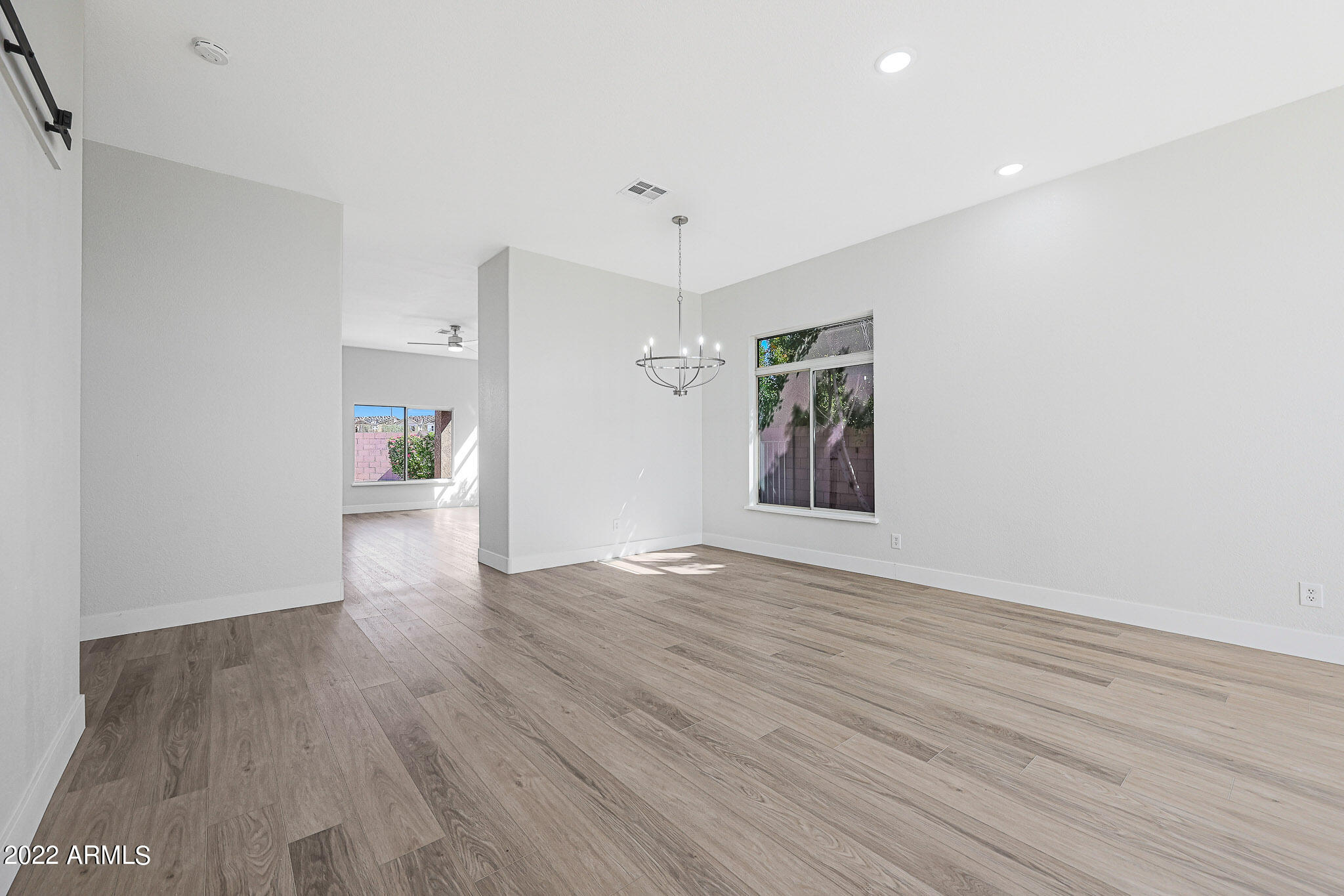 735 South Del Rancho Mesa, AZ 85208 - Photo 6 of 37 Formal Dining