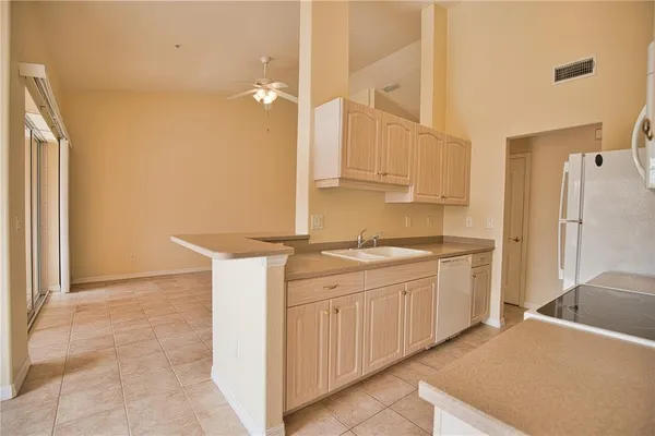 $2,300 | 150 L Pavia Boulevard, Unit 32, Venice, FL 34292