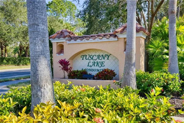 $2,300 | 150 L Pavia Boulevard, Unit 32, Venice, FL 34292