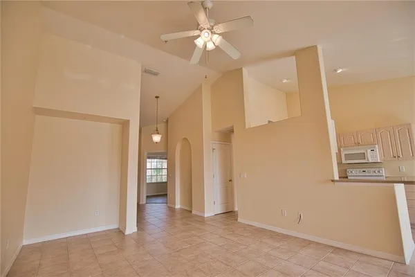 $2,300 | 150 L Pavia Boulevard, Unit 32, Venice, FL 34292