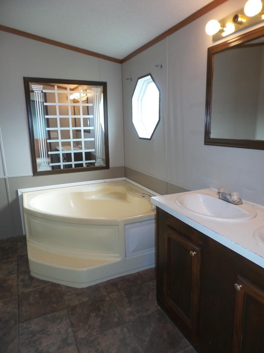 1129 Buffalo Road Oneida, TN 37841 - Photo 17 of 32 Gallery Image 17