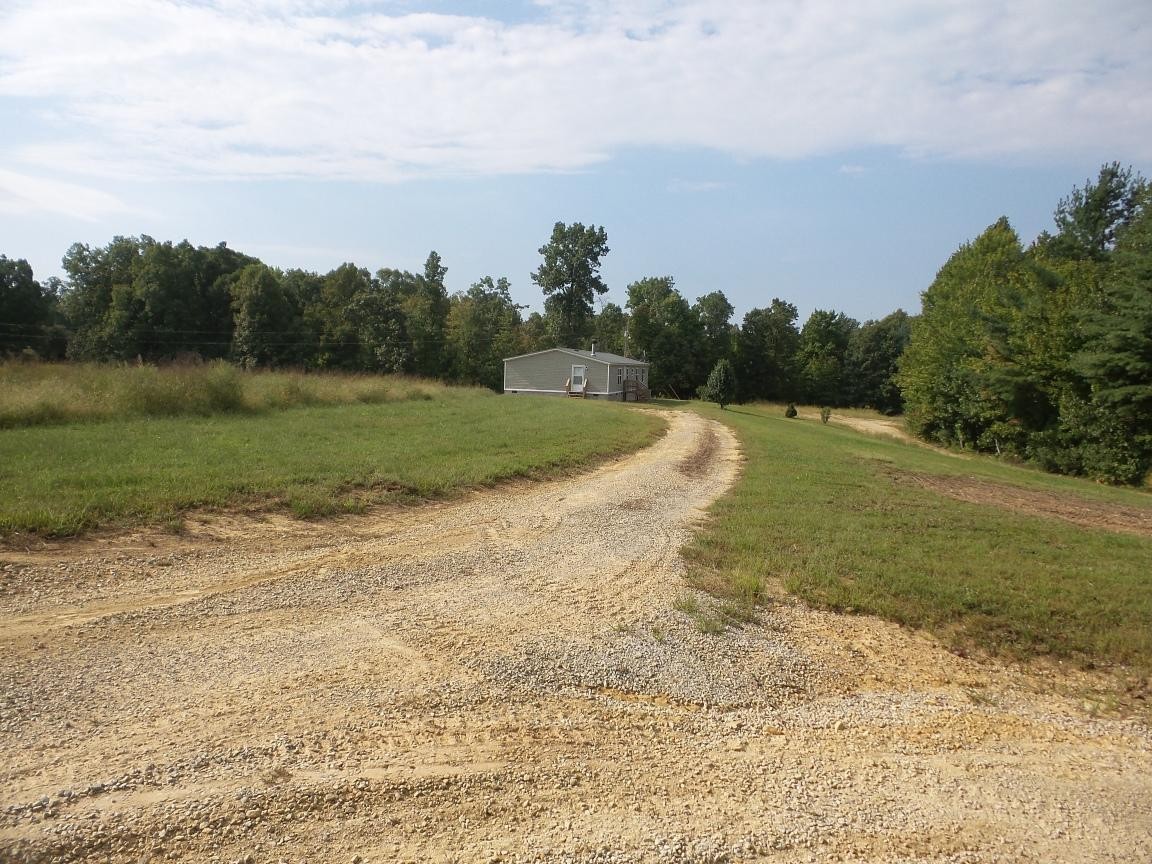 1129 Buffalo Road Oneida, TN 37841 - Photo 29 of 32 Gallery Image 29