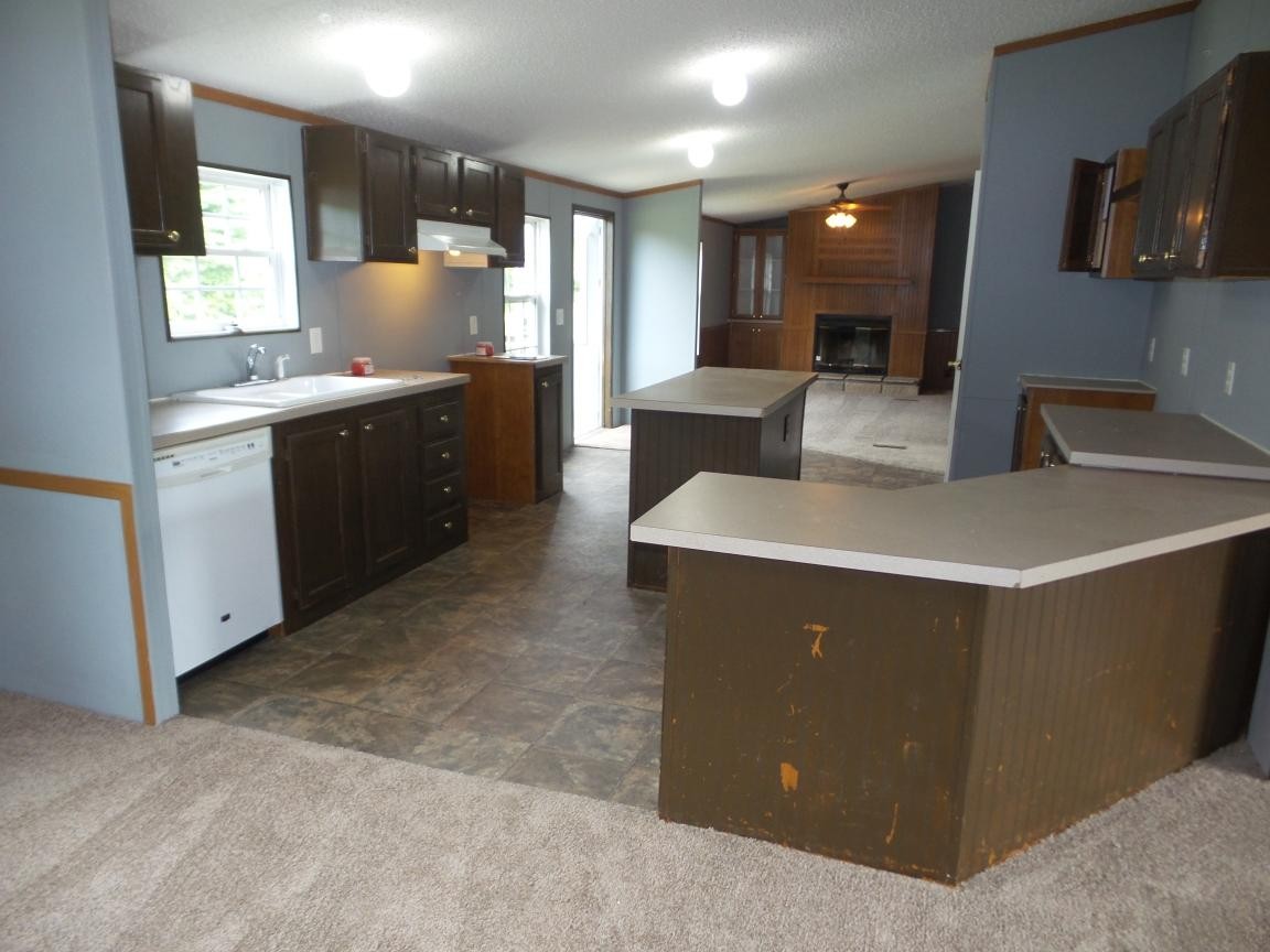 1129 Buffalo Road Oneida, TN 37841 - Photo 8 of 32 Gallery Image 8