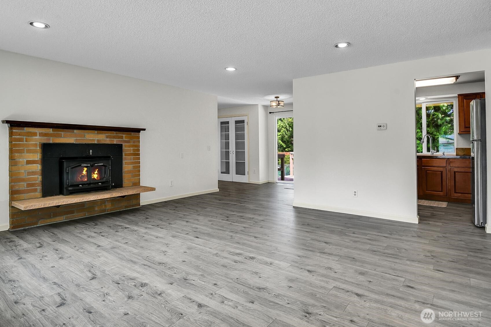 2420 Southwest 326th Street Federal Way, WA 98023 - Photo 9 of 35