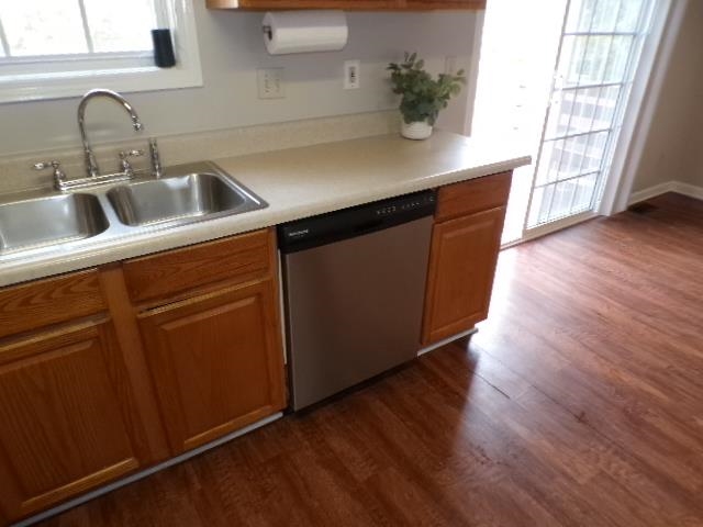 120 Duncan Road Greenville, SC 29617 - Photo 4 of 32