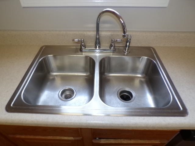 120 Duncan Road Greenville, SC 29617 - Photo 5 of 32