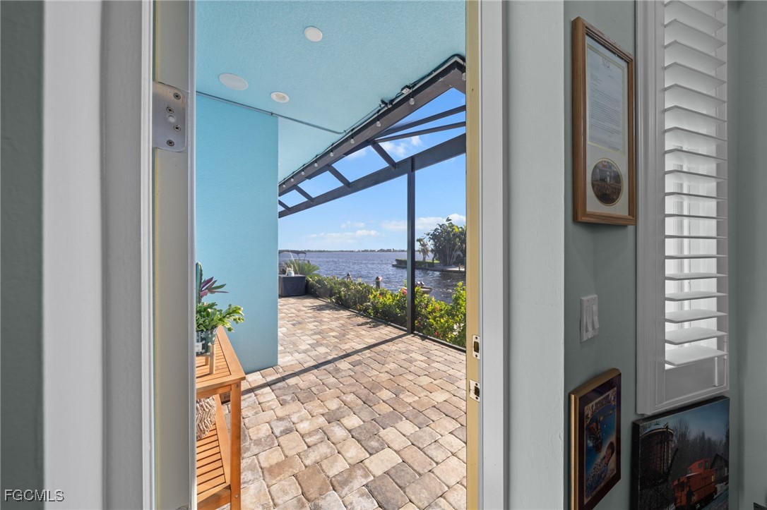 2743 Janet Street Matlacha, FL 33993 - Photo 34 of 45 a view of a entryway