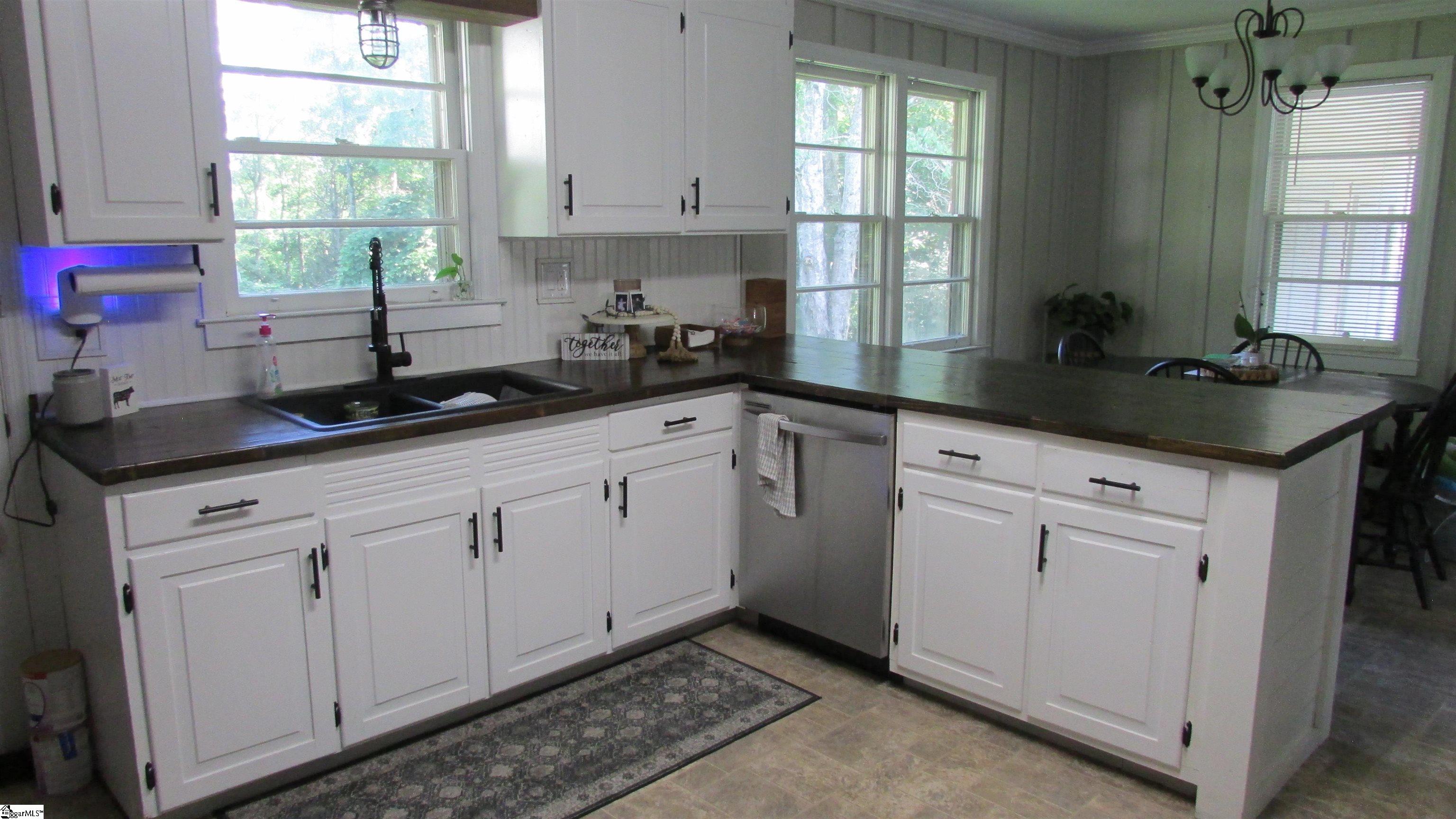 1071 State Rd S-30-82 Laurens, SC 29360 - Photo 8 of 27