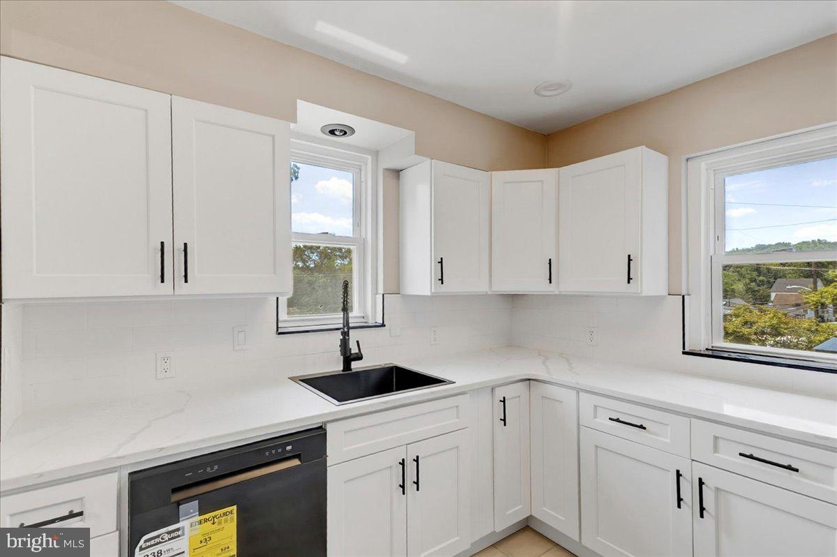 5601 Windsor Mill Road Baltimore, MD 21207 - Photo 6 of 17