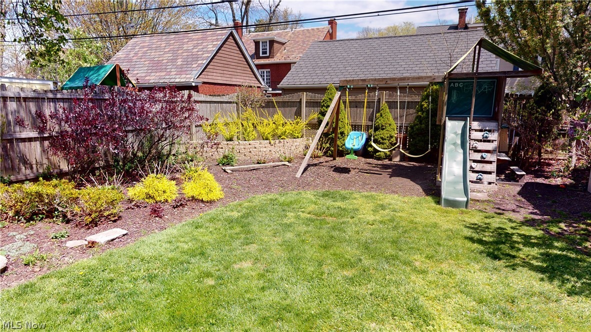 3123 Warrington Road Cleveland, OH 44120 - Photo 18 of 19