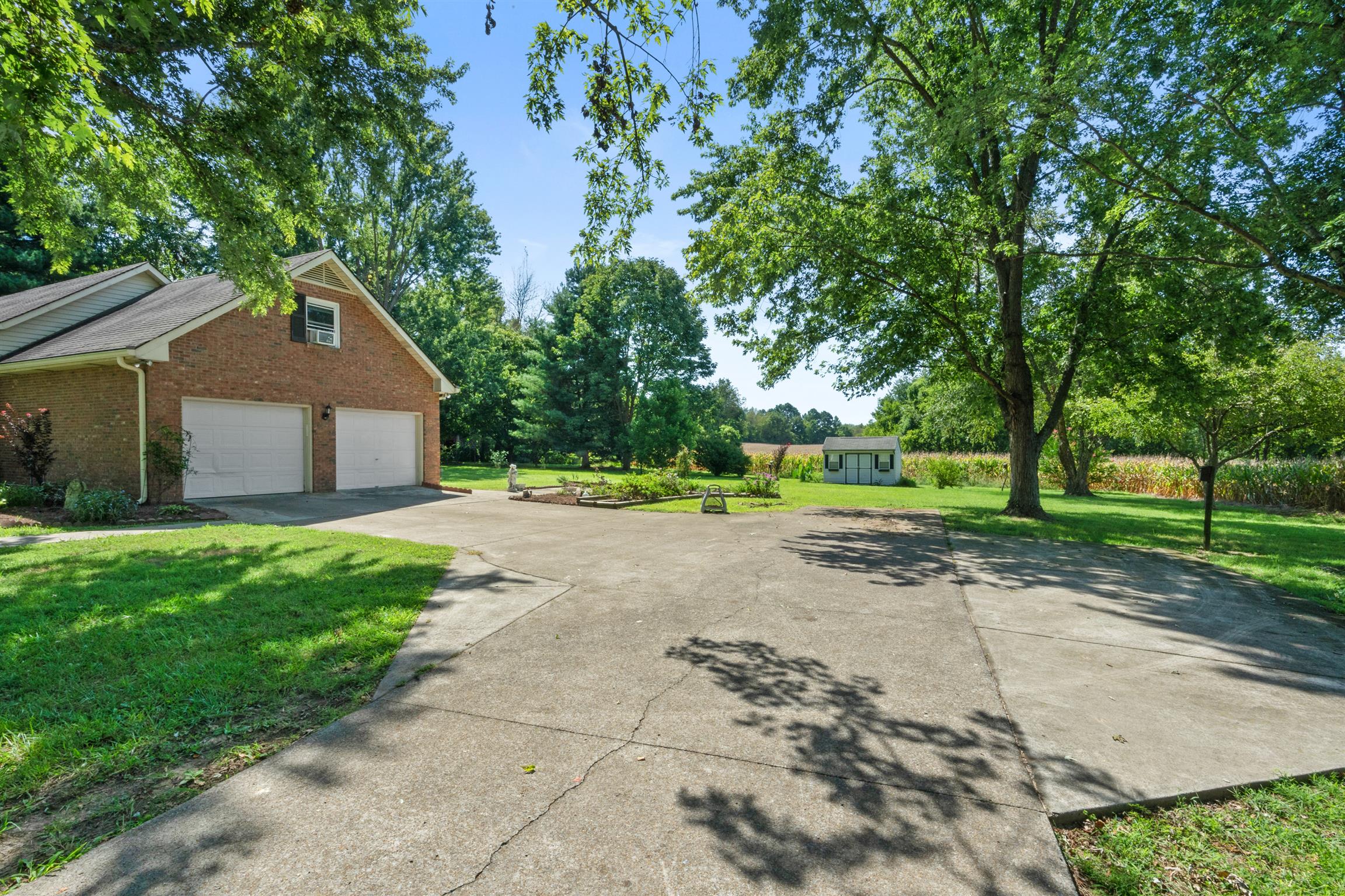 5338 New Chapel Road Springfield, TN 37172 - Photo 3 of 22 a front view of a house with a yard and trees