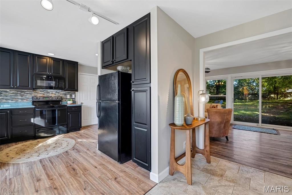 319 Dobbin Road Webster Groves, MO 63119 - Photo 8 of 45 Gallery Image 8