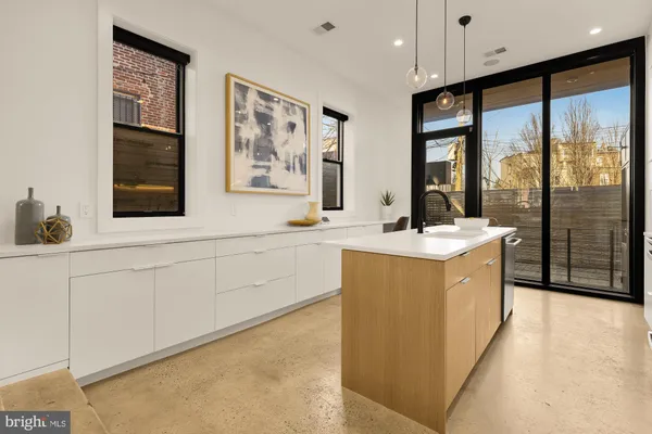 $7,750 | 1005 P Street Northwest, Washington, DC 20001