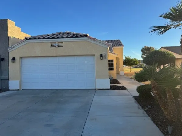 $1,975 | 2982 Camino Del Rio, Bullhead City, AZ 86442