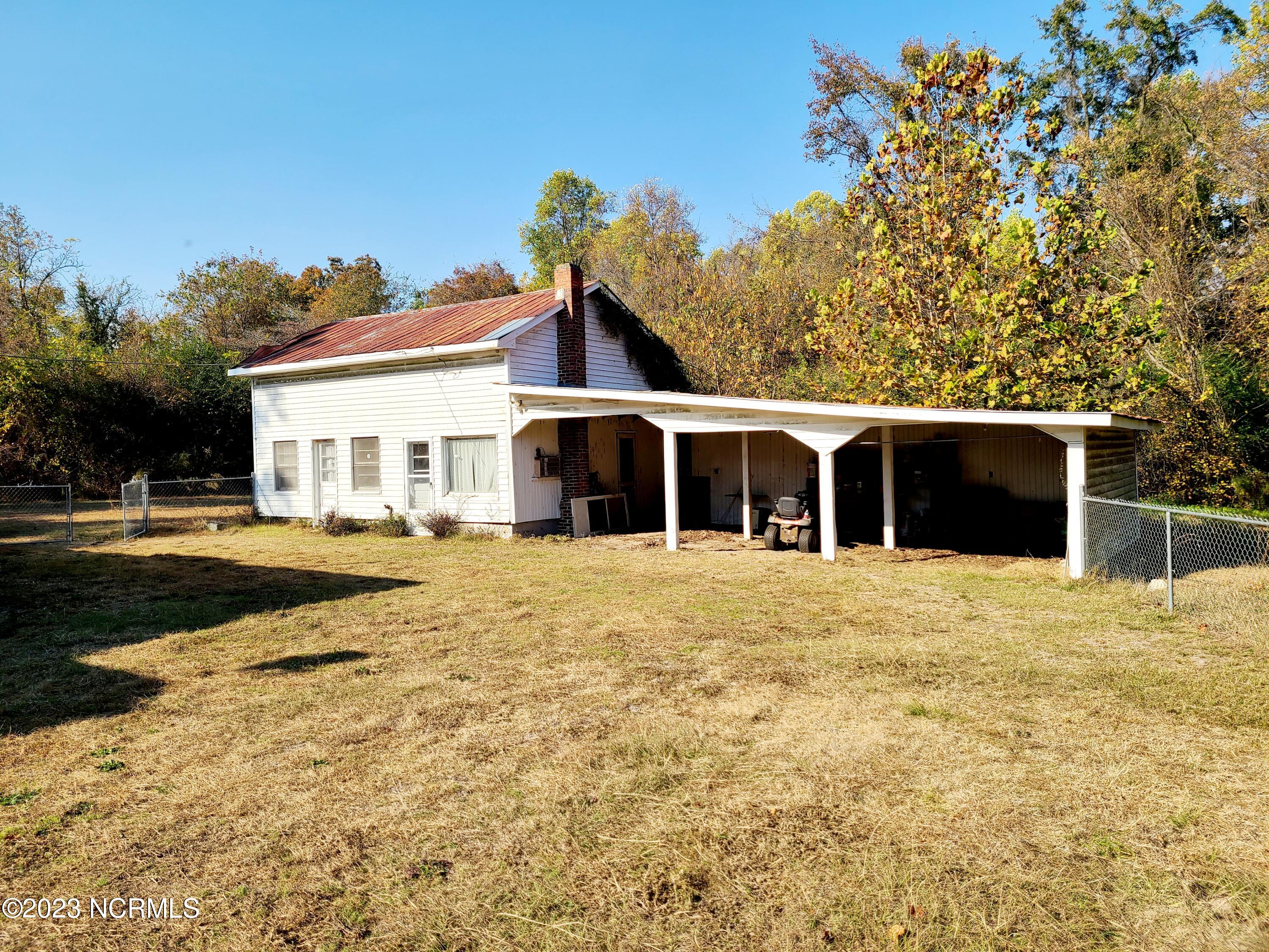 1522 High House Road Clinton, NC 28328 - Photo 10 of 22 20231108_140446