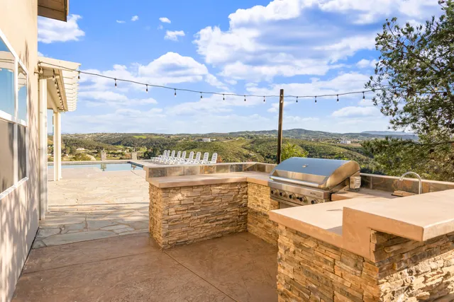 $2,460,000 | 38975 Vista Dawn Court, Temecula, CA 92592