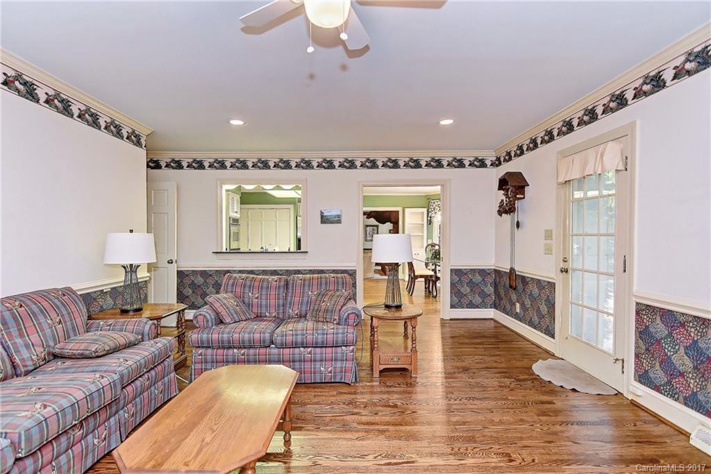 7310 Sardis Road Charlotte, NC 28270 - Photo 11 of 24 Gallery Image 11