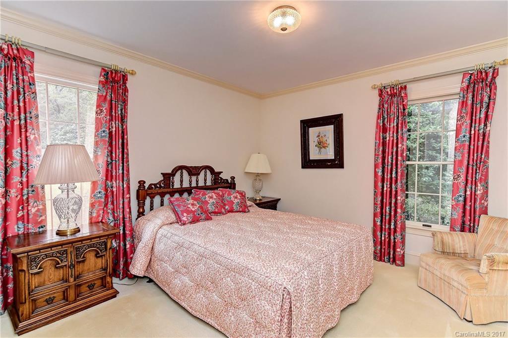 7310 Sardis Road Charlotte, NC 28270 - Photo 17 of 24 Gallery Image 17