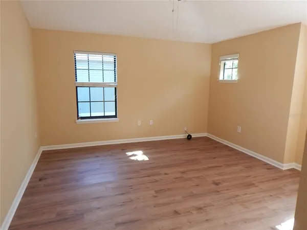 $318,000 | 5716 Kingletsound, Lithia, FL 33547