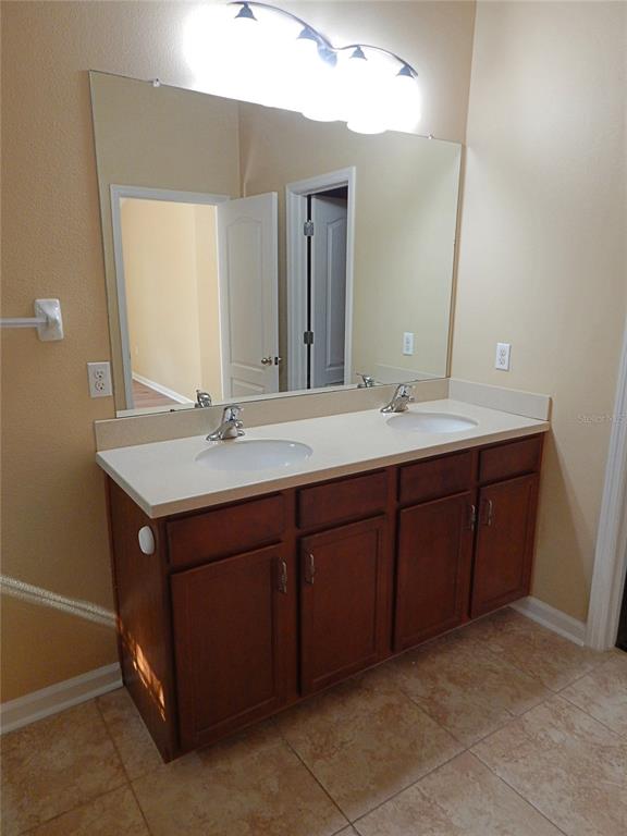 5716 Kingletsound Lithia, FL 33547 - Photo 14 of 27