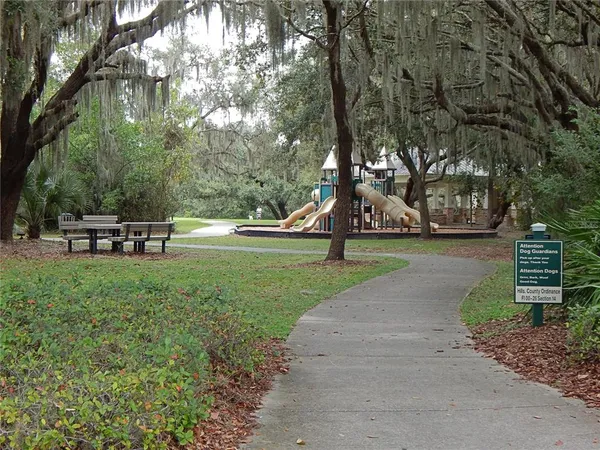 $318,000 | 5716 Kingletsound, Lithia, FL 33547