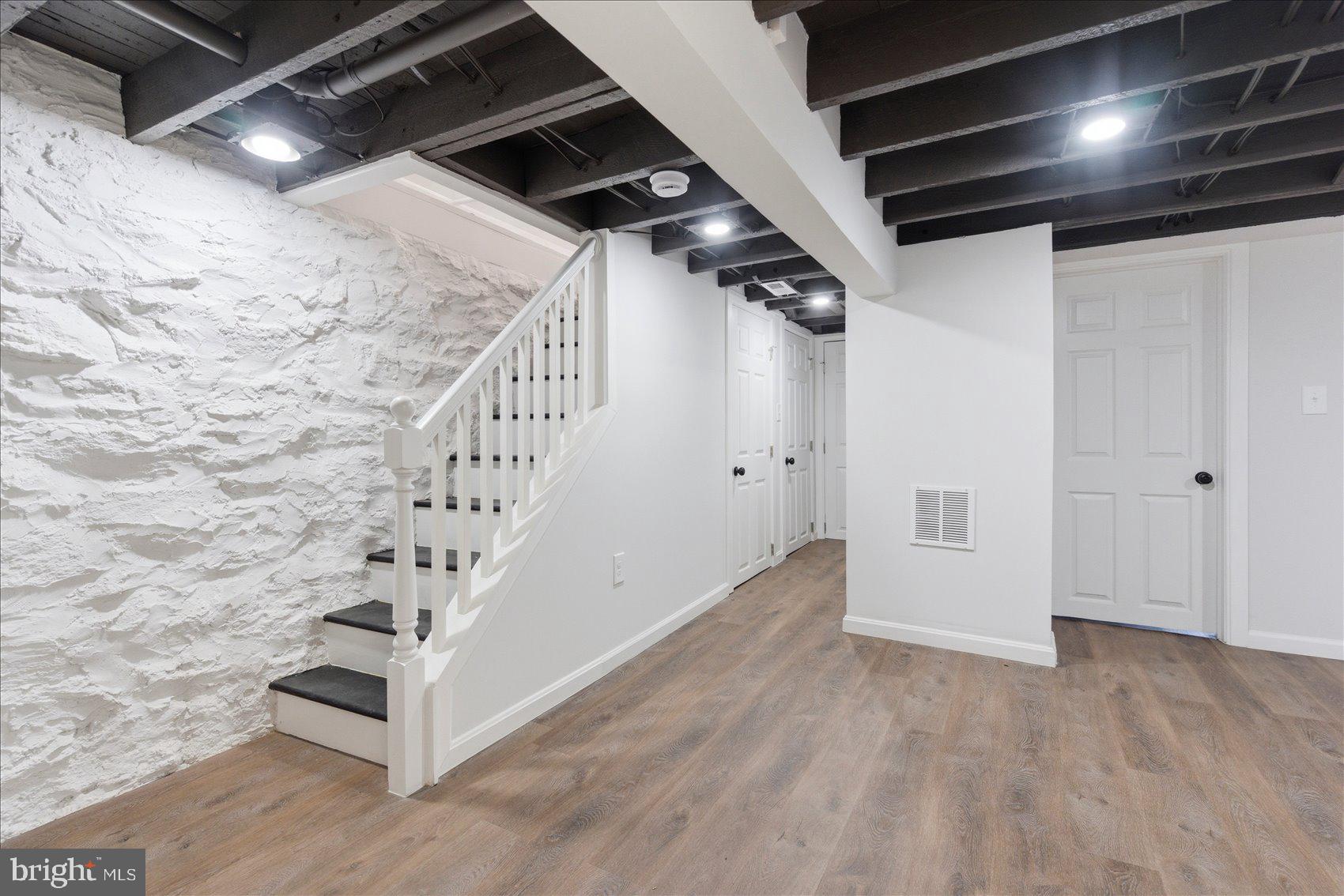 2009 Ruxton Avenue Baltimore, MD 21216 - Photo 15 of 37