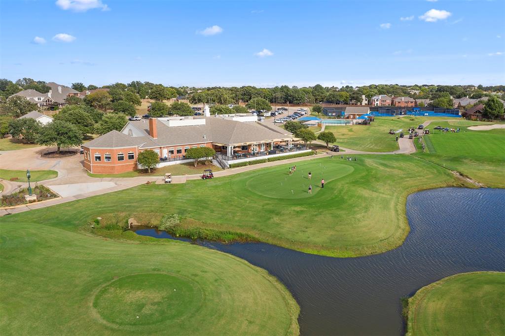 7504 Cloverleaf Court Krum, TX 76249 - Photo 13 of 19