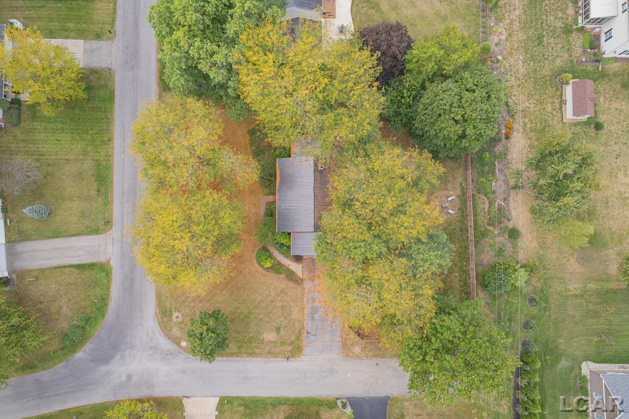 1206 Trenton Road Adrian, MI 49221 - Photo 45 of 53 50157844-9f060c92-349e-4571-a497-5fc1dfc4b826.JPG