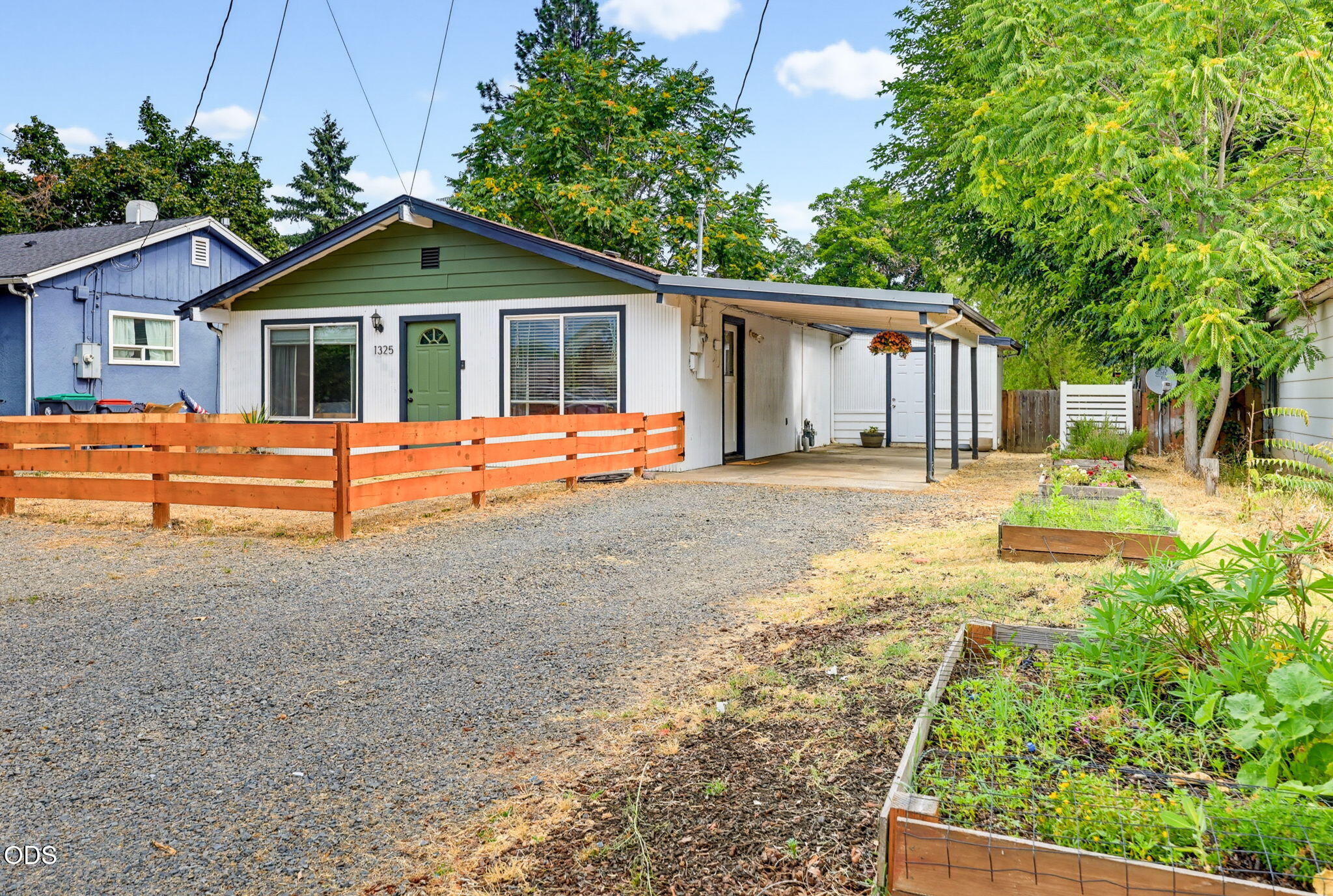 1325 Spring Street Medford, OR 97504 - Photo 20 of 27 a front view of a house with a yard
