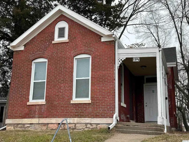 $89,900 | 812 North 7th Street, Quincy, IL 62301