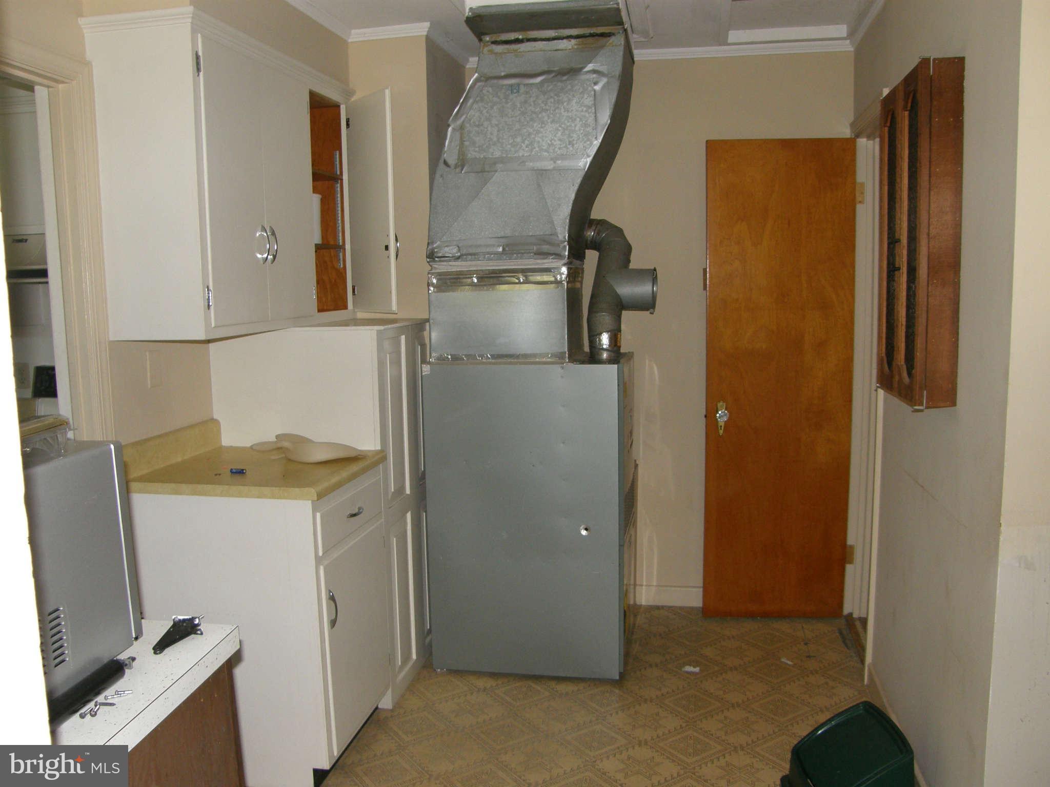 1085 Rodgers Road Churchton, MD 20733 - Photo 12 of 15 Utility Room