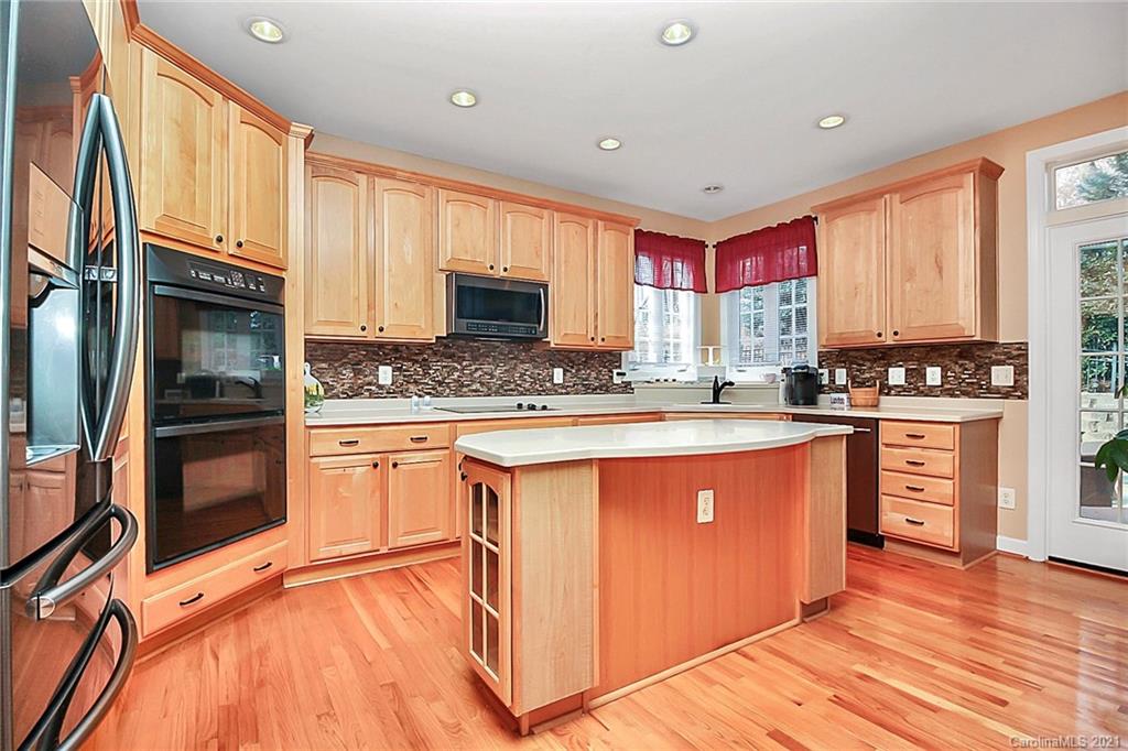 195 Melbourne Drive Fort Mill, SC 29708 - Photo 23 of 46