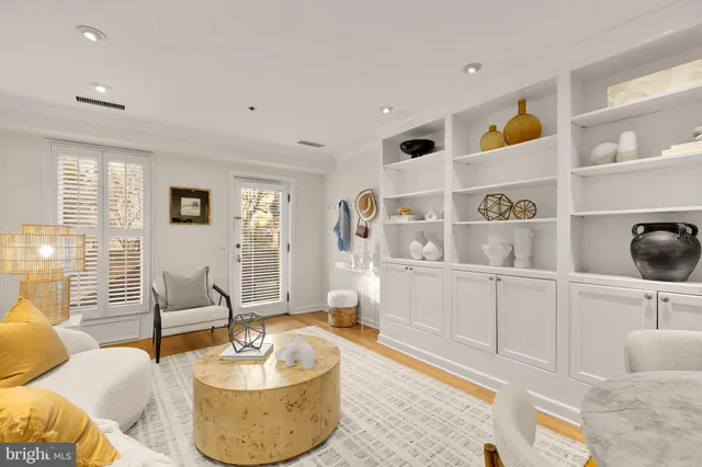 $525,000 | 110 Cameron Street, Unit CS102, Alexandria, VA 22314