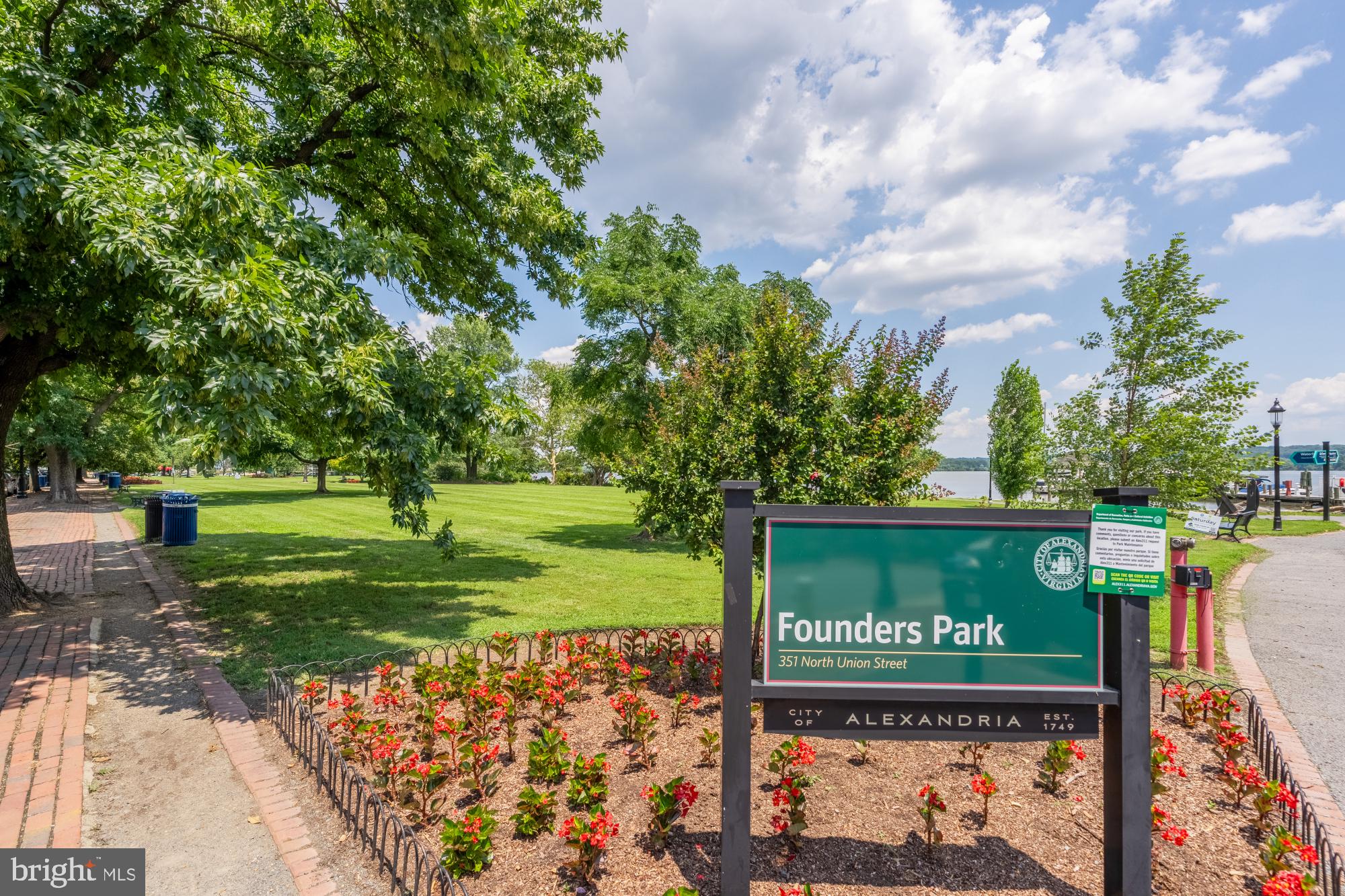 110 Cameron Street, Unit CS102 Alexandria, VA 22314 - Photo 16 of 24 a view of a park with large trees