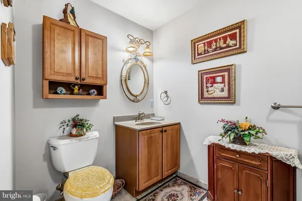 $780,000 | 71 Parry Drive, Hainesport, NJ 08036