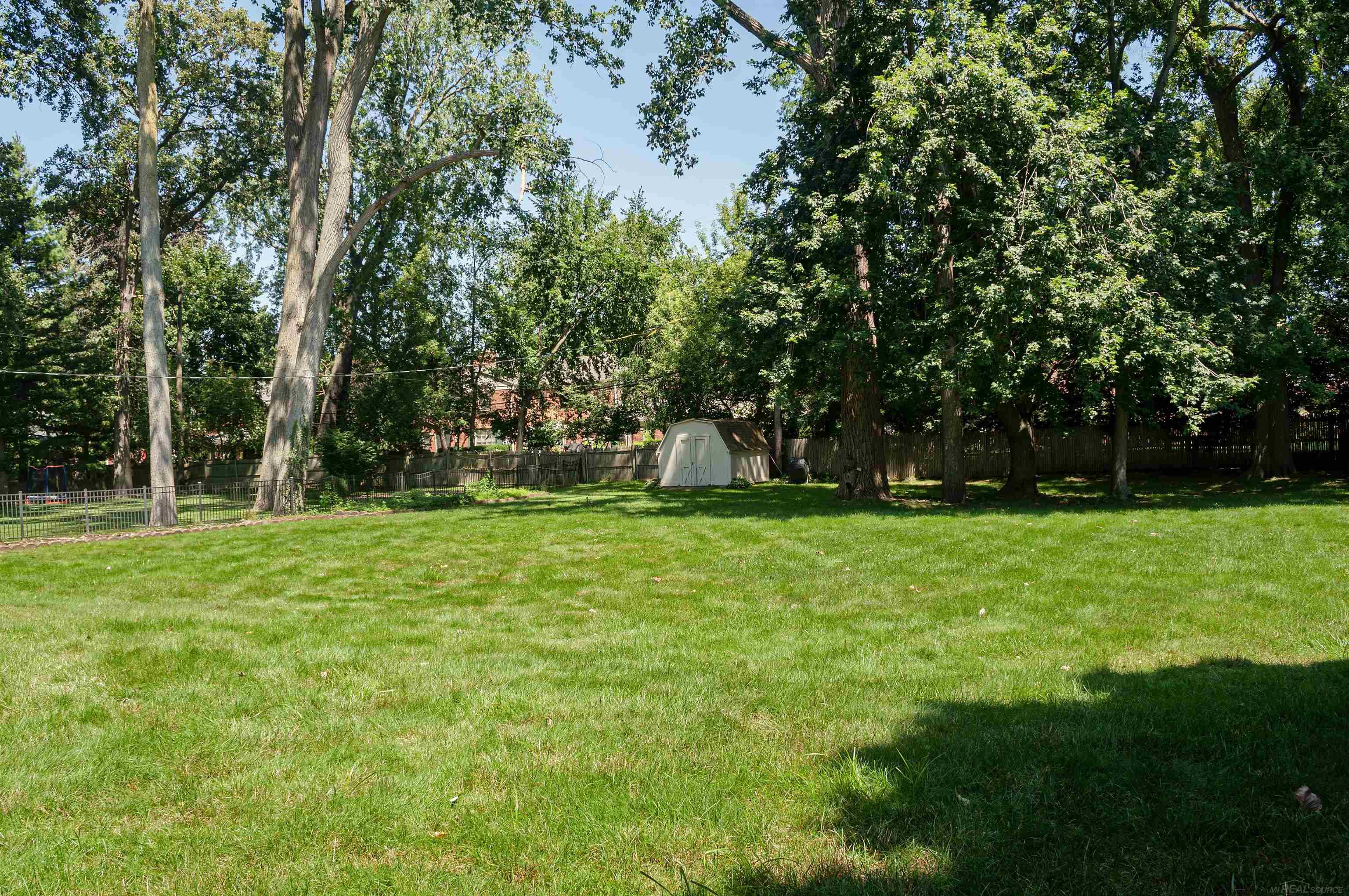 164 Lothrop Road Grosse Pointe Farms, MI 48236 - Photo 53 of 54