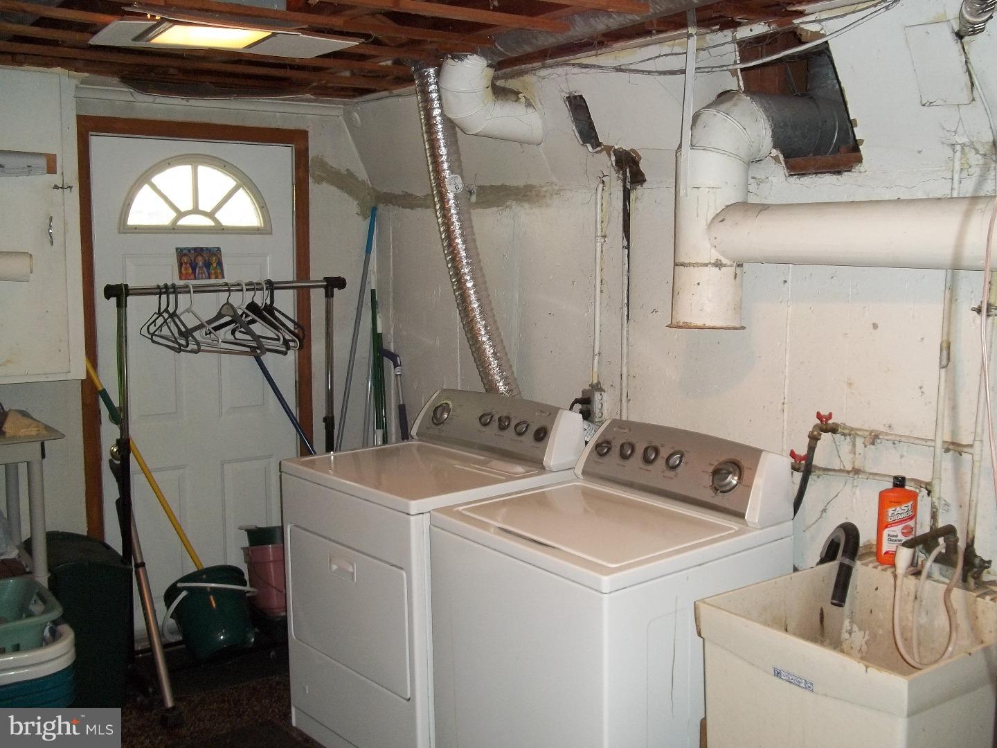 9718 Chapel Road Philadelphia, PA 19115 - Photo 19 of 23 Laundry Room