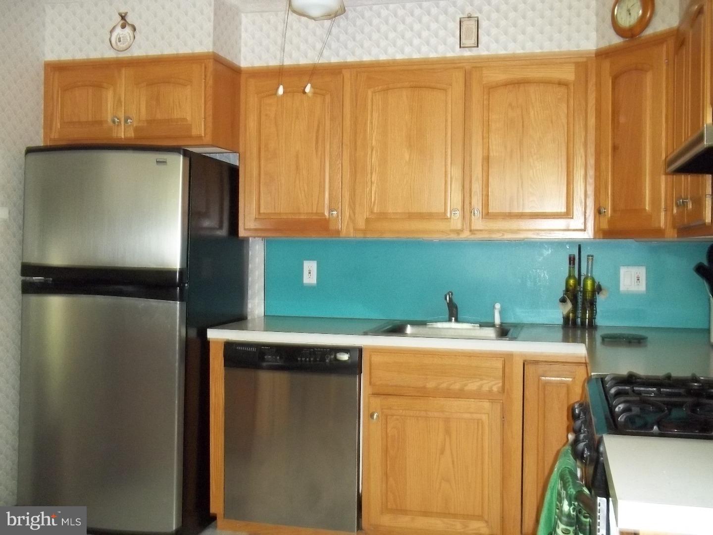 9718 Chapel Road Philadelphia, PA 19115 - Photo 6 of 23 Kitchen