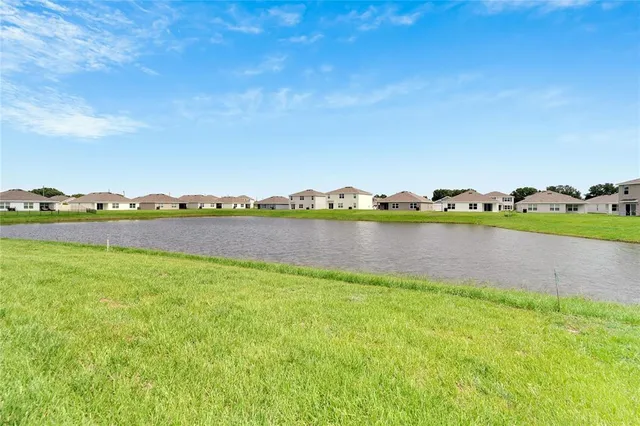 $2,500 | 3724 111th Street East, Palmetto, FL 34221