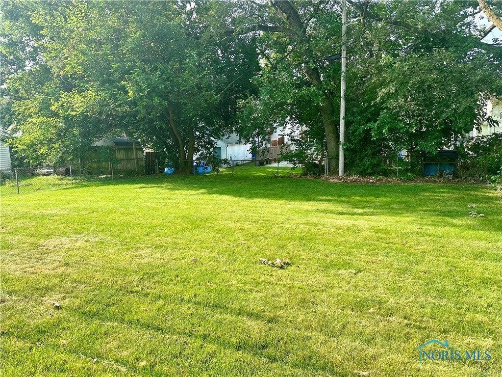 2011 Loxley Road Toledo, OH 43613 - Photo 10 of 11 Gallery Image 10