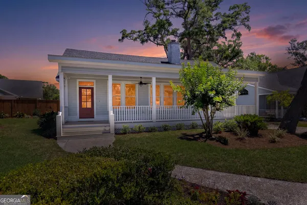 $1,295,000 | 107 Seaside Circle, St. Simons, GA 31522