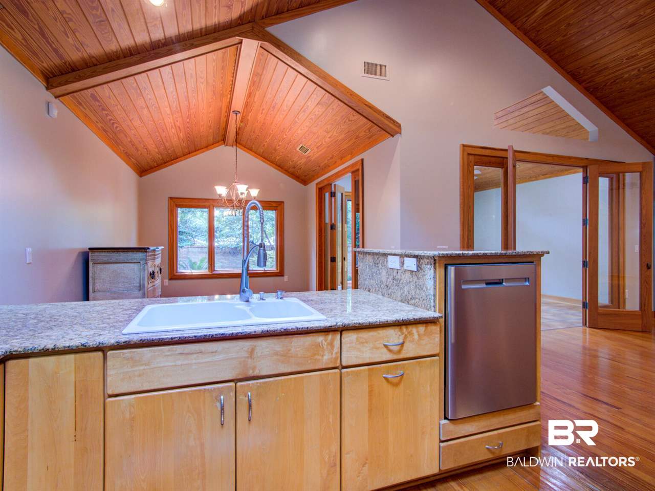 350 Grand Avenue Fairhope, AL 36532 - Photo 10 of 38 Raised Dishwasher