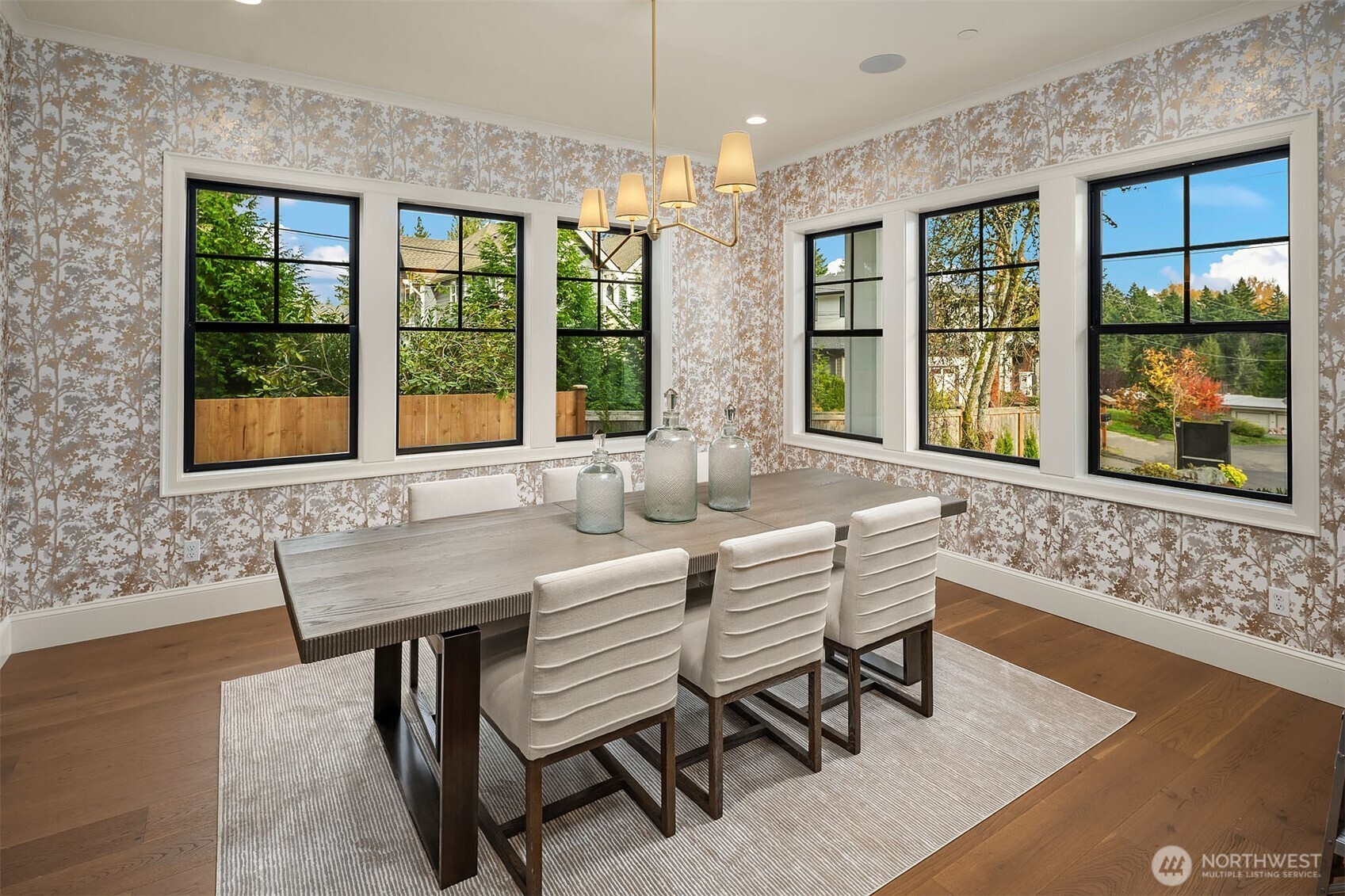 1009 102nd Place Southeast Bellevue, WA 98004 - Photo 13 of 36