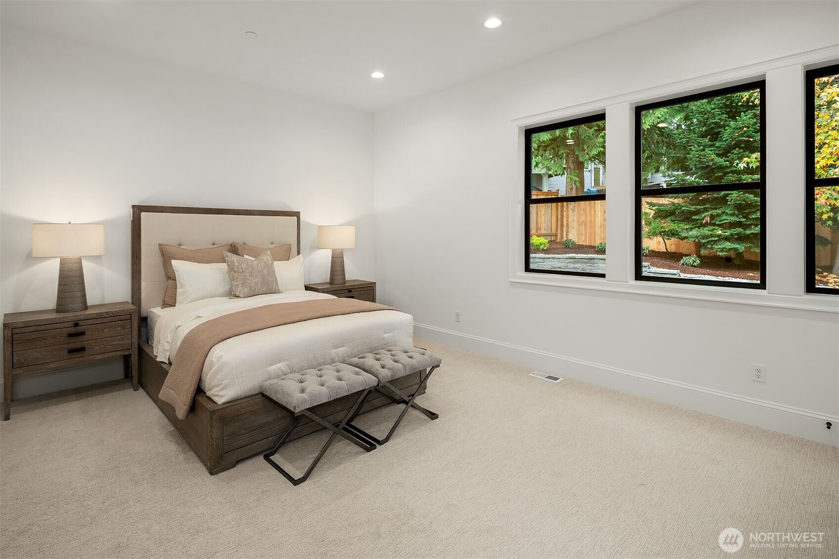 1009 102nd Place Southeast Bellevue, WA 98004 - Photo 25 of 36