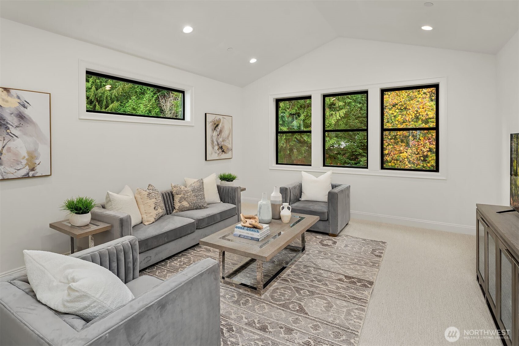 1009 102nd Place Southeast Bellevue, WA 98004 - Photo 27 of 36