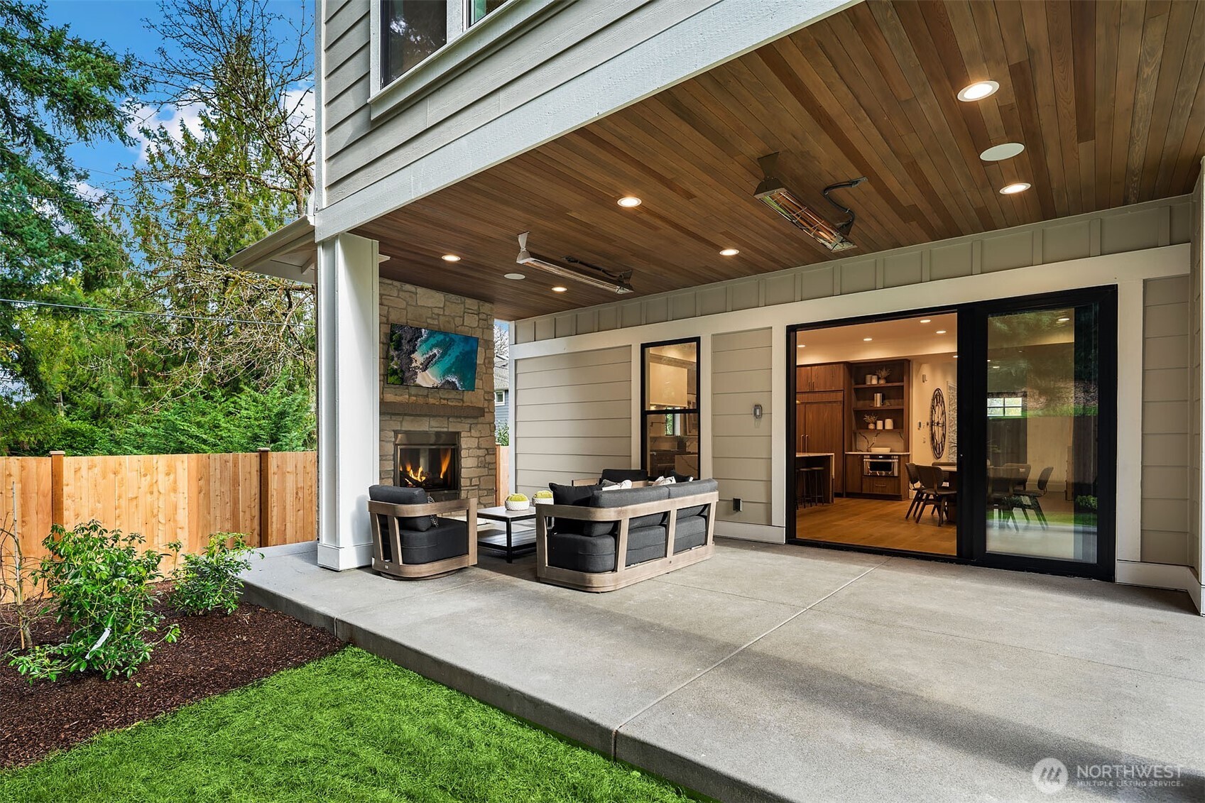 1009 102nd Place Southeast Bellevue, WA 98004 - Photo 30 of 36