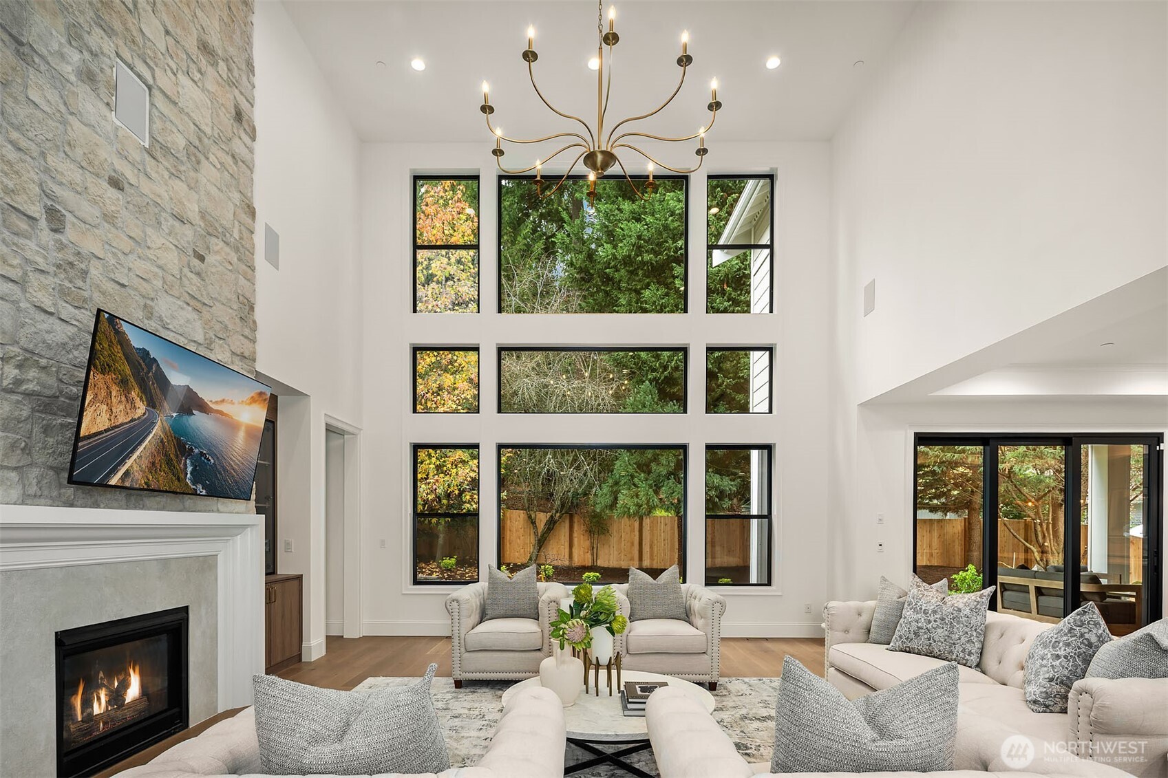 1009 102nd Place Southeast Bellevue, WA 98004 - Photo 3 of 36