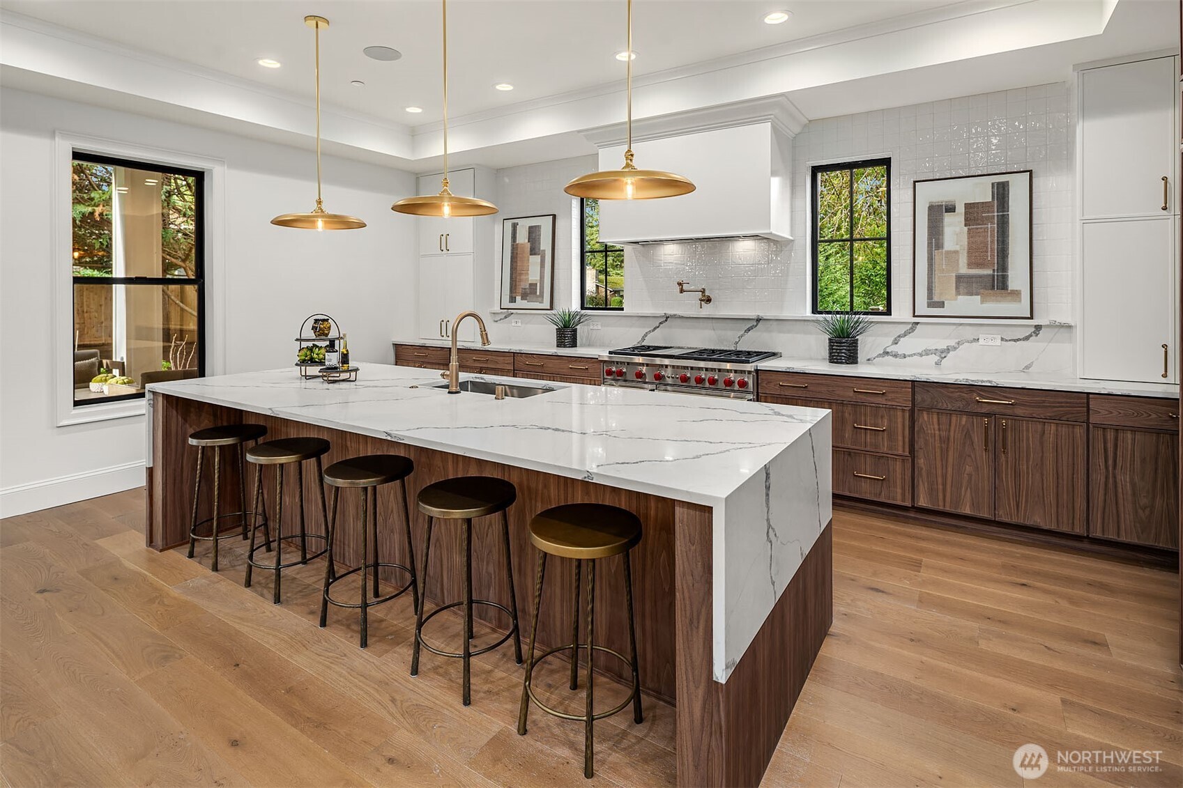 1009 102nd Place Southeast Bellevue, WA 98004 - Photo 9 of 36