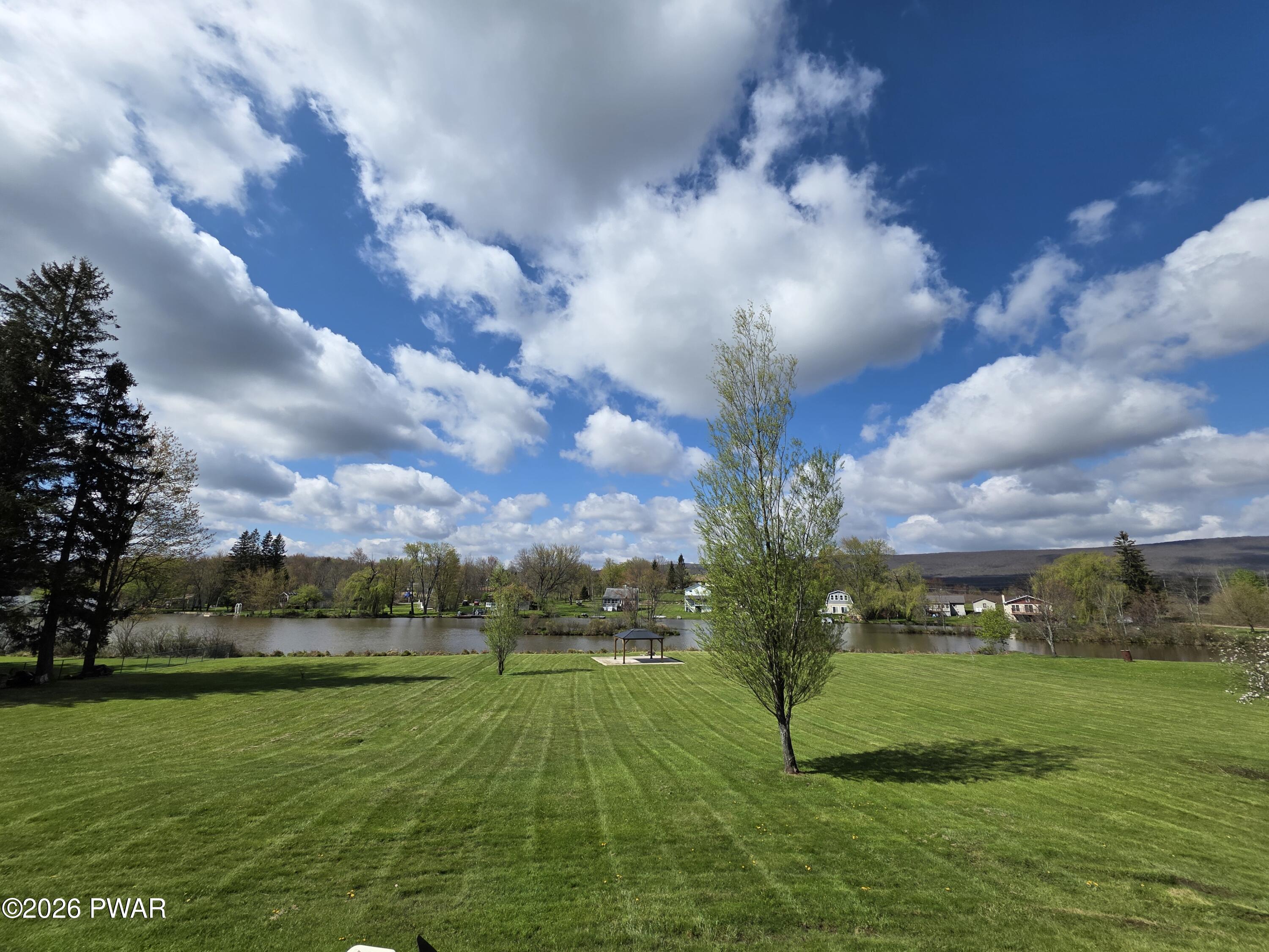 131 Lake Quinn Road Waymart, PA 18472 - Photo 5 of 35